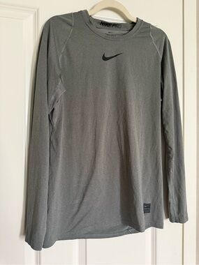 Nike Pro Men’s Long Sleeve Dri-FIT Training Shirt - Gray - Medium